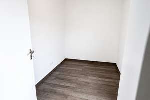 Charmante 2-Zimmer-Wohnung im Erdgeschoss – Die vollständige Adresse der Immobilie erhältst du vom Anbieter., 47198 Alt-Homberg, Duisburg – Vorschaubild 2