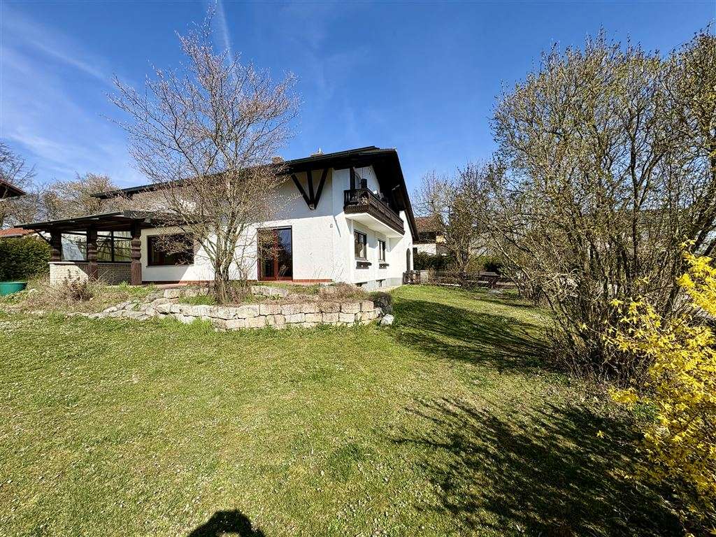 Immobilie in Gottfrieding - Familientraum in idyllischer Lage von Gottfrieding mit großem Garten in direkter Nähe zu Dingolfing - Bild 3