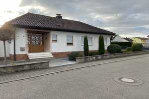 Einfamilienhaus im Bungalowstil mit großem Grundstück in Philippsburg – Am Schlagbaum 4, 76661 Karlsruhe (Kreis) – Vorschaubild 1