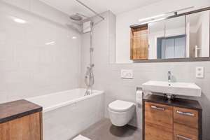 Exklusive Dachgeschosswohnung mit privatem Dachgarten – Die vollständige Adresse der Immobilie erhältst du vom Anbieter., 81673 Echarding, München – Vorschaubild 16