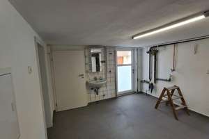 Geräumiges Einfamilienhaus mit 2 Stellplätzen in Singen (Hohentwiel) – Kreuzstraße 11, 78224 Singen (Hohentwiel) – Vorschaubild 50
