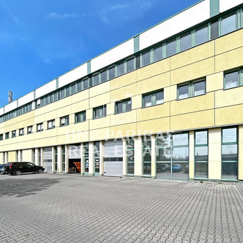 Lagerflächen mit Rampe im Süden von Dresden