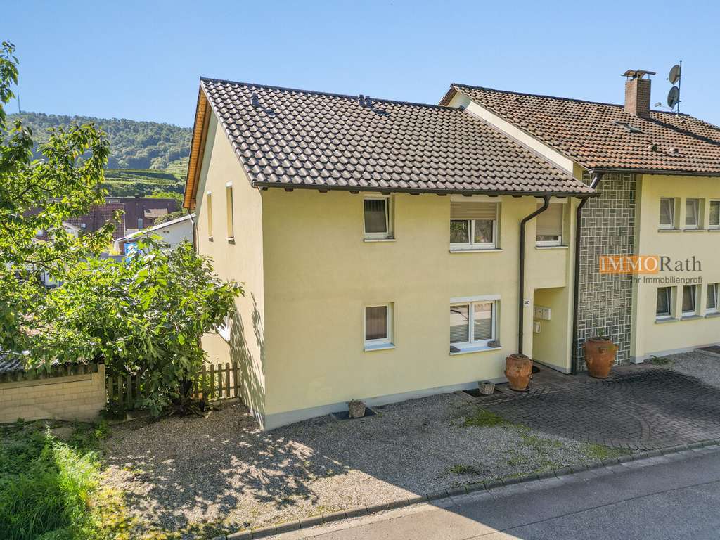 Immobilie in Vogtsburg im Kaiserstuhl - IMMORath.de - Maisonette mit Garten, Terrasse & Balkon - Bild 2