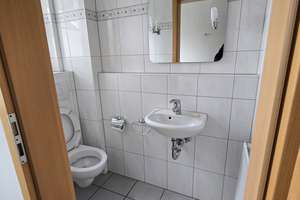 Gepflegtes, geräumiges Reiheneckhaus mit 5 Zimmern in Hochzoll, Augsburg – Die vollständige Adresse der Immobilie erhältst du vom Anbieter., 86163 Hochzoll-Nord, Augsburg – Vorschaubild 12