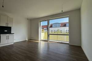 Ansprechende und individuelle 3-Zimmer-Wohnung – Hasselwerderstraße 31, 12439 Niederschöneweide, Berlin – Vorschaubild 2