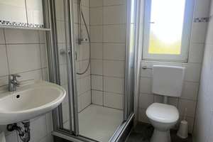 Charmante 2-Zimmer-Wohnung im 2. Obergeschoss mit Loggia und Gartennutzung – Peter-Raspe-Straße 56, 42651 Solingen-Mitte, Solingen – Vorschaubild 3