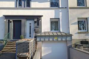 Modernisiertes Reihenmittelhaus mit Wärmepumpe in zentraler Lage von Bochum-Weitmar – Die vollständige Adresse der Immobilie erhältst du vom Anbieter., 44795 Weitmar-Mark, Bochum – Vorschaubild 2