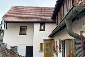 Zweifamilienhaus mit Scheune und Ausbaupotenzial in Reichenbach a. H. - saniert, gepflegt, vermietet – Kirchstrasse 1, 78564 Reichenbach am Heuberg – Vorschaubild 4