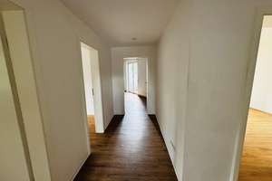 Ihr neues Zuhause wartet – 3,5 Zimmer mit Balkon im 2. Obergeschoss – Kiesstraße 111, 64287 Darmstadt-Ost, Darmstadt – Vorschaubild 3
