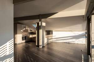 AIGNER - Lichtdurchflutet und vielseitig: 450 m² Gewerbe und Wohnen auf hohem Niveau vereint – Die vollständige Adresse der Immobilie erhältst du vom Anbieter., 85658 Egmating – Vorschaubild 12