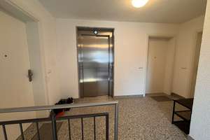 Neuwertige + sonnige 2 Zi., Lift, gr. SW- Balkon, EBK, barrierefrei, TG Einzelstellplatz – Hochriesstrasse 8, 81671 Berg am Laim Ost, München – Vorschaubild 11