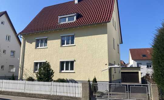Jetzt die eigenen 4 Wände, 3-Familienhaus für Familie oder Kapitalanlage, stadtnahe u. ruhige Lage