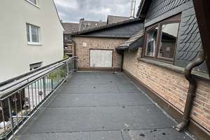 Großzügige Maisonette mit Loft-Charakter | Galerie, Kamin & separates Apartment – Penningsfelder Weg 103, 51069 Dellbrück, Köln – Vorschaubild 3