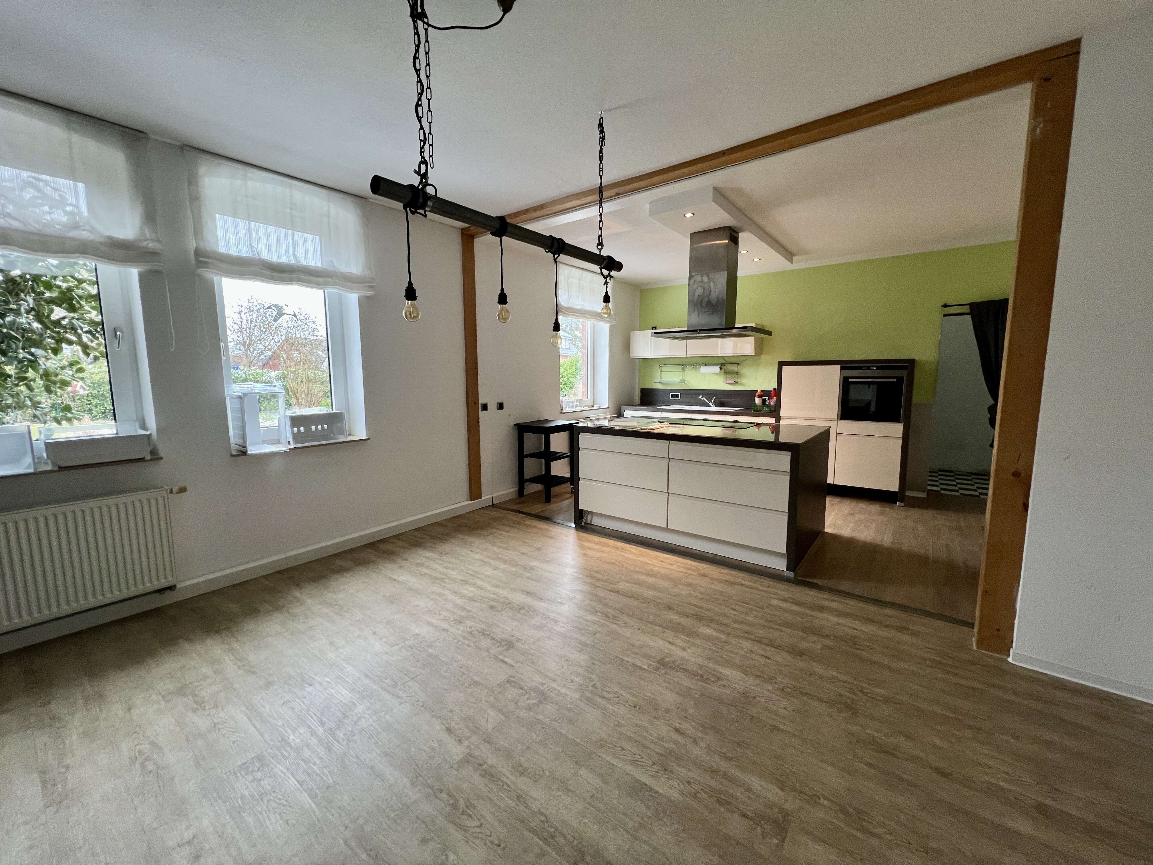 Immobilie in Nienburg/Weser - Kernsanierter Resthof zentral in Erichshagen / großzügiges Platzangebot / großer Garten / Scheunen - Bild 8