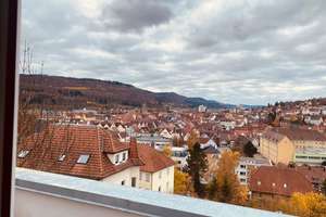 Charme, Raum und Geschichte – ein besonderes Zuhause in Albstadt-Ebingen – Die vollständige Adresse der Immobilie erhältst du vom Anbieter., 72458 Albstadt – Vorschaubild 2