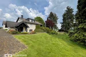 Asbach - Traumhaus mit viel Platz und idyllischem Grundstück
 – Die vollständige Adresse der Immobilie erhältst du vom Anbieter., 53567 Asbach – Vorschaubild 1