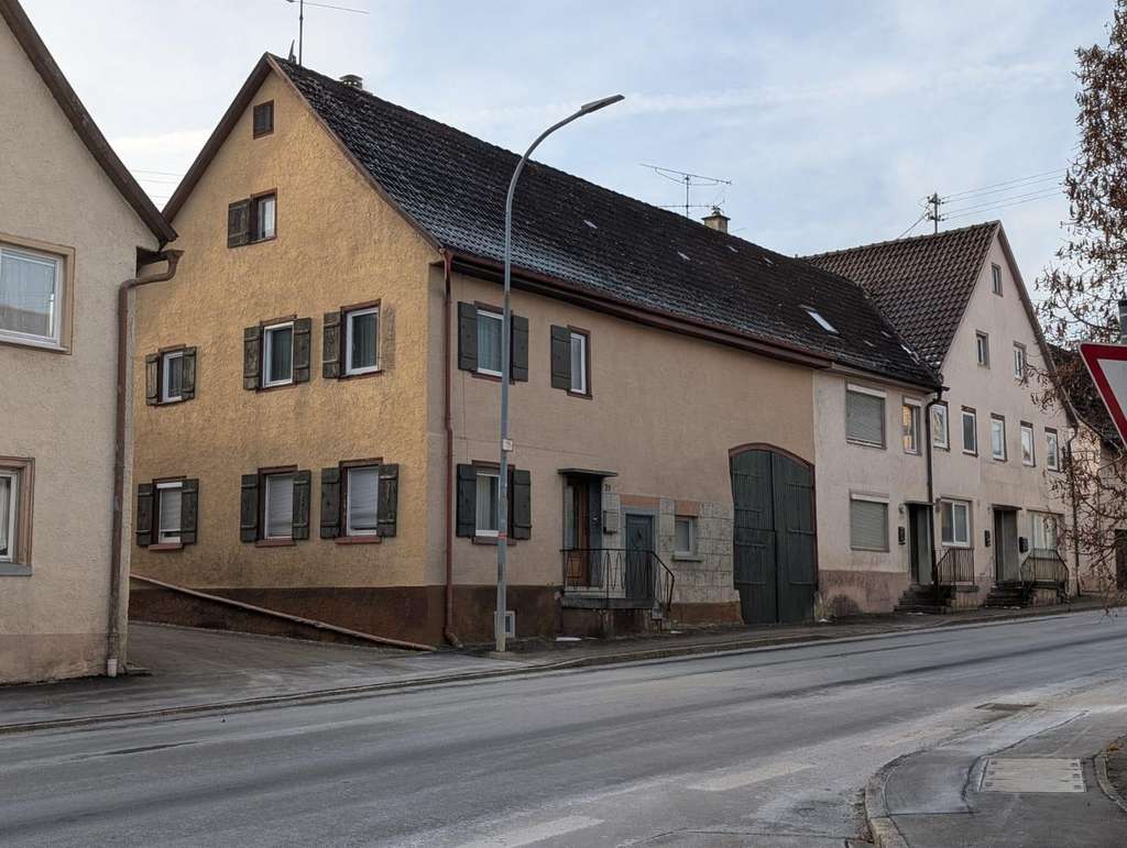 Immobilie in Riedlingen - Einfamilienhaus / Bauernhaus mit Scheune und Gartenhaus & Ausbaupotenzial - Bild 1