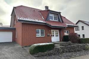 Hier ist es - Ihr Familiendomizil in ruhiger Lage in Nordborchen. Entdecken Sie Ihre neue Heimat! – Die vollständige Adresse der Immobilie erhältst du vom Anbieter., 33178 Borchen – Vorschaubild 2
