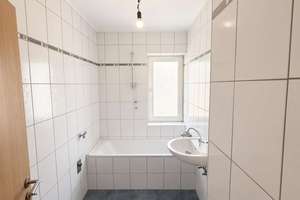 Frisch renovierte Wohnung mit Balkon – 47055 Wanheimerort, Duisburg – Vorschaubild 5
