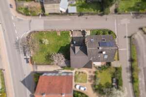 Attraktives Dreiparteienhaus mit großzügigem Grundstück in Oberhaid – Die vollständige Adresse der Immobilie erhältst du vom Anbieter., 96173 Oberhaid – Vorschaubild 3