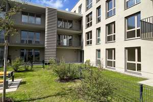 Neuwertige Wohnung mit Privatgarten - hochwertige Teilmöblierung – Hauptstraße 45a, 85551 Kirchheim bei München – Vorschaubild 1