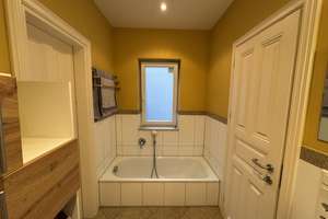 Modernized 2-room apartment in quiet back house with terrace, built-in kitchen – Adelheidstraße 54, 65185 Mitte, Wiesbaden – Vorschaubild 8