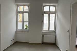 Schöne ruhige zwei Zimmer Wohnung in WI-Biebrich. Neu renoviert, neue Einbauküche, Terasse – Mainstraße 26, 65203 Wiesbaden – Vorschaubild 8