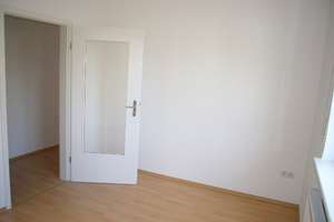 Großzügige Wohnung im Erdgeschoss mit Tageslichtbad & Wohnküche in Rheinnähe zum 1.7.2026 – Hohlstraße xx, 55130 Weisenau, Mainz – Vorschaubild 25