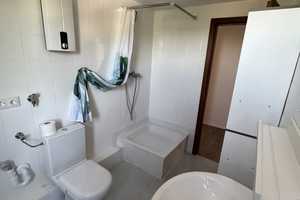 Helle Dachgeschosswohnung in Duisburg-Duissern zur Miete – Ideal für Singles oder Paare – Duisburg – Vorschaubild 7
