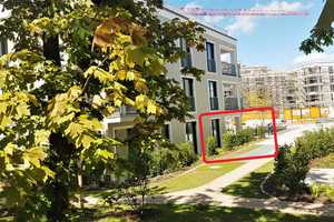 Ruhige, sonnige 2-Zimmer-Terrassenwohnung + EBK + Einzel-TG in Allach, München – Am Kesselhaus 24, 80999 München – Vorschaubild 2
