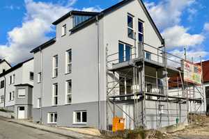 NEUBAU - Energieeffizientes Zweifamilienhaus mit Photovoltaik und Wärmepumpe – Alb-Donau-Kreis – Vorschaubild 4