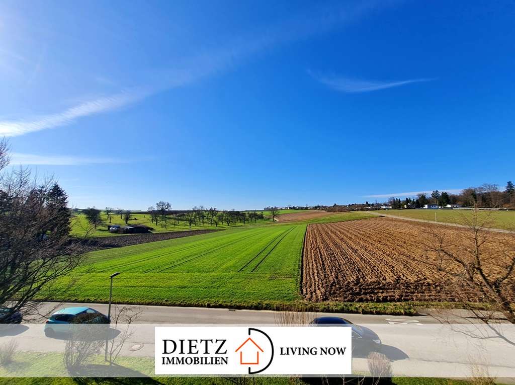 Immobilie in Affalterbach - "LIVING NOW” -  in wundervoller 3,5 Zimmer Wohnung mit traumhafter Aussicht und in absoluter Ruhe! - Bild 0