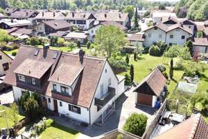 Großes Ausbaupotential! Doppelhaushälfte mit großem Grundstück und weiterem Baurecht – Die vollständige Adresse der Immobilie erhältst du vom Anbieter., 84577 Tüßling – Vorschaubild 3