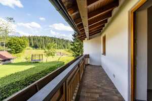 Das Landhaus für die Familie! Rarität: Zweifamilienvilla mit zus. Appartement, Kachelofen & Wellness – Garmisch-Partenkirchen (Kreis) – Vorschaubild 84