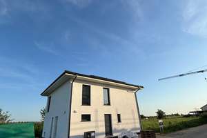 Freistehender Neubau KfW 40+ mit PV, Einbauküche, Garage & Garten – 15 Min Bonn/Hardthöhe – Am Burggraben 15, 53913 Swisttal – Vorschaubild 2