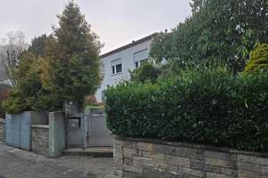 Einfamilienhaus mit Einliegerwohnung