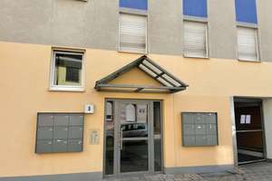 Großzügige 2-Zi-Wohnung mit Balkon, separater Küche und TG-Stellplatz in Fürth – Die vollständige Adresse der Immobilie erhältst du vom Anbieter., 90766 Scherbsgraben, Billinganlage, Fürth – Vorschaubild 11