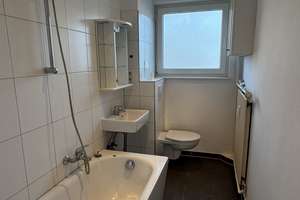 3-room apartment with balcony, elevator in Moabit, owner occupancy possible – Birkenstrasse 74, 10559 Moabit, Berlin – Vorschaubild 3