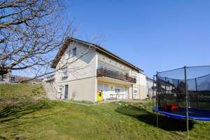 Attraktives Zweifamilienhaus mit großzügigem Grundstück in ruhiger Randlage von Grenzach-Wyhlen – Die vollständige Adresse der Immobilie erhältst du vom Anbieter., 79639 Grenzach-Wyhlen – Vorschaubild 3
