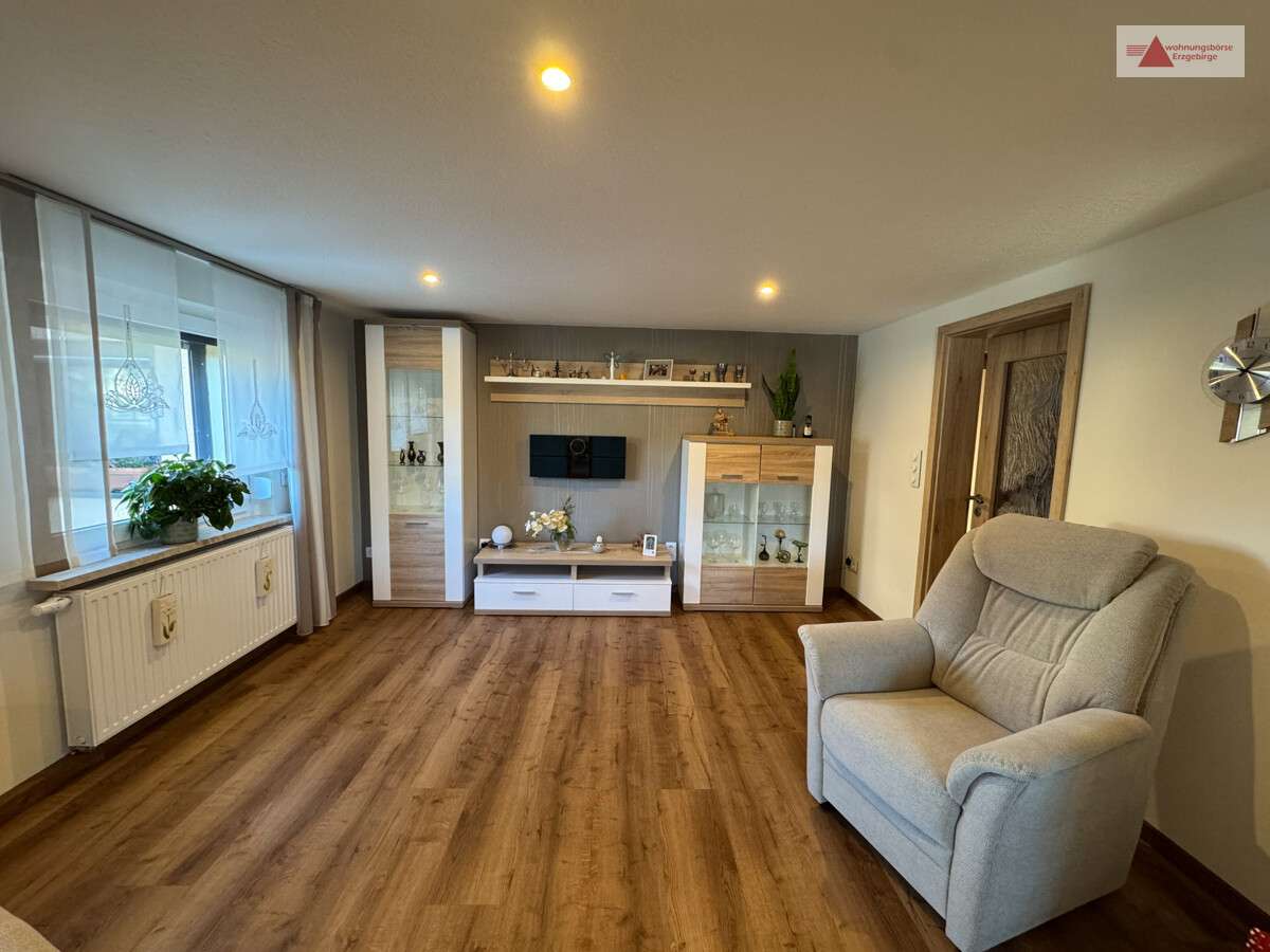 Immobilie in Grünhain-Beierfeld - Ihr neues Zuhause mit Panoramablick – großzügige Doppelhaushälfte in Beierfeld - Bild 12