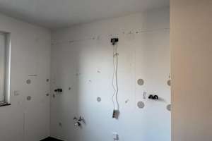 Moderne 2-Zimmer-Wohnung in Duisburg mit Balkon und Stellplatz – Die vollständige Adresse der Immobilie erhältst du vom Anbieter., 47179 Fahrn, Duisburg – Vorschaubild 4