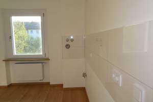 Hochpaterre: sehr schön renoviertes  App. mit Wohnküche – Fürstenrieder Str. 325, 81377 Am Waldfriedhof, München – Vorschaubild 5