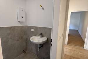 Nähe TH -Köln - Helle 2-Zimmer-Wohnung mit Balkon & neu saniertem Bad in Köln – 41 m² – Die vollständige Adresse der Immobilie erhältst du vom Anbieter., 51105 Humboldt/Gremberg, Köln – Vorschaubild 4