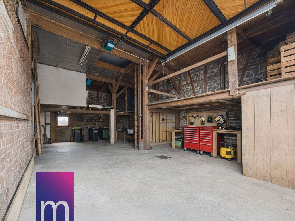 Immobilie in Denkendorf - Raumwunder! Freistehendes 2-Fam.-Haus mit großer Scheune/Werkstatt, tollem Grundstück und Weitblick - Bild 2