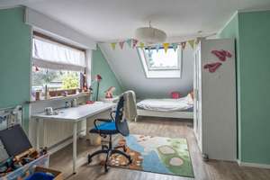 Familiendomizil mit Swimmingpool in Bielefeld-Oerlinghausen – Erbbaurecht & Kaufoption – Die vollständige Adresse der Immobilie erhältst du vom Anbieter., 33719 Heepen, Bielefeld – Vorschaubild 10