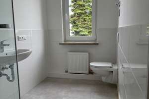 Erstbezug nach Renovierung - 5-Zimmer-Wohnung – Kaltenhofer Straße 21, 86154 Oberhausen-Süd, Augsburg – Vorschaubild 4