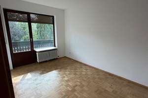 Großzügige 3-Zimmer-Wohnung mit zwei Balkonen, Gartenanteil und Garage in Würzburg-Oberdürrbach – 97080 Dürrbachtal, Würzburg – Vorschaubild 13
