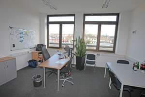 Voll vermietet! Modernes Bürohaus + Mehrfamilienhaus in Wuppertal-Heckinghausen – Die vollständige Adresse der Immobilie erhältst du vom Anbieter., 42289 Heckinghausen, Wuppertal – Vorschaubild 4