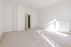 Bezugfrei: Helle Wohnung mit Balkon zur individuellen Neugestaltung – Isländische Str. 2, 10439 Prenzlauer Berg, Berlin – Vorschaubild 4