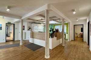 Einfamilienhaus und Praxisgebäude mit ca. 250 m² Wohn-und Nutzfläche in Neustadt a. d. Weinstraß – Die vollständige Adresse der Immobilie erhältst du vom Anbieter., 67435 Lachen-Speyerdorf, Neustadt an der Weinstraße – Vorschaubild 13
